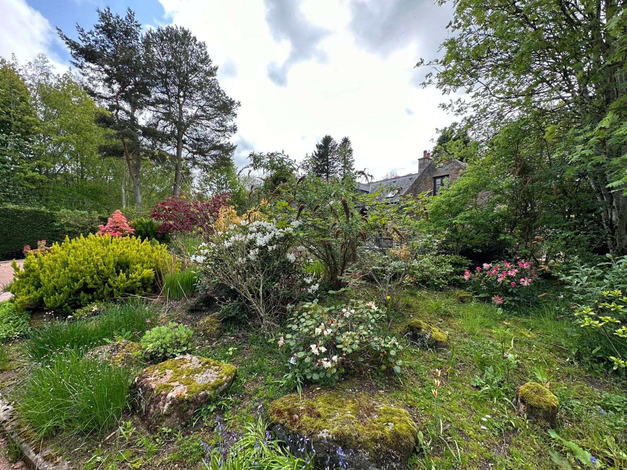 Awakening Alchemy Retreat Centre Bed & Breakfast Inverurie Exterior photo